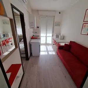 Appartamento Intero Bilocale Totalmente Arredato A, Padova